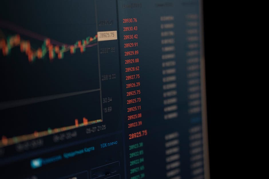 Acciones de Coinbase se disparan un 10% tras avance clave en la regulación cripto senatorial