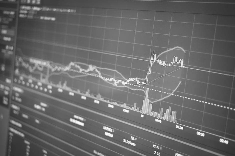 XRP bajo presión: el soporte de 1,30 dólares es clave tras el ajuste del fin semana