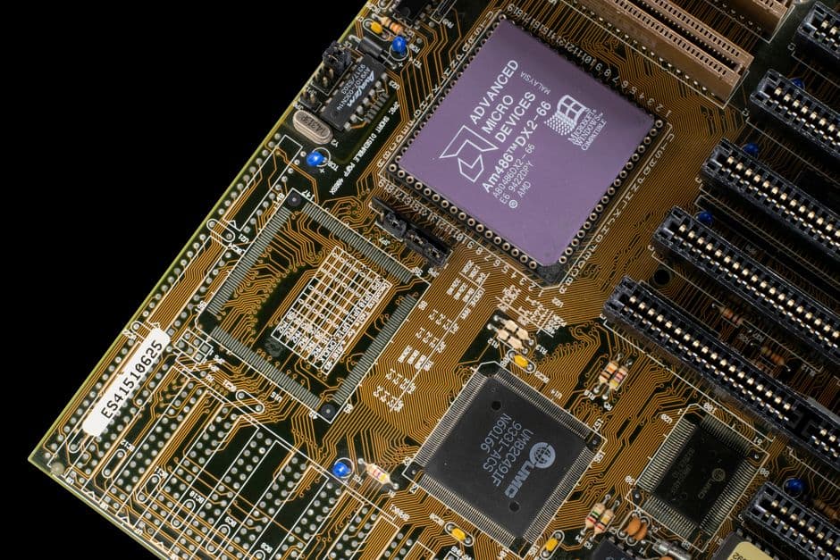 Por qué Apple fabricará chips con Intel y el fin del monopolio de TSMC
