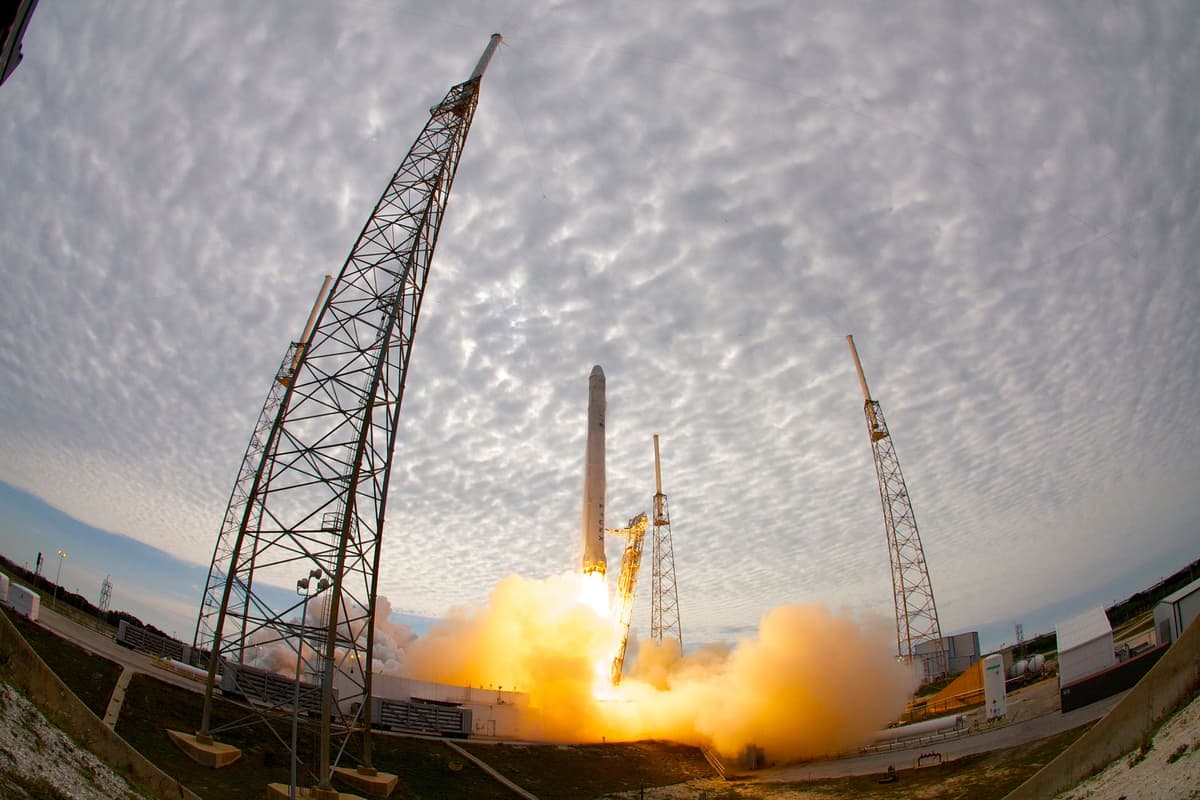 Por qué Rocket Lab pagó USD 8.000 millones para desafiar el monopolio espacial