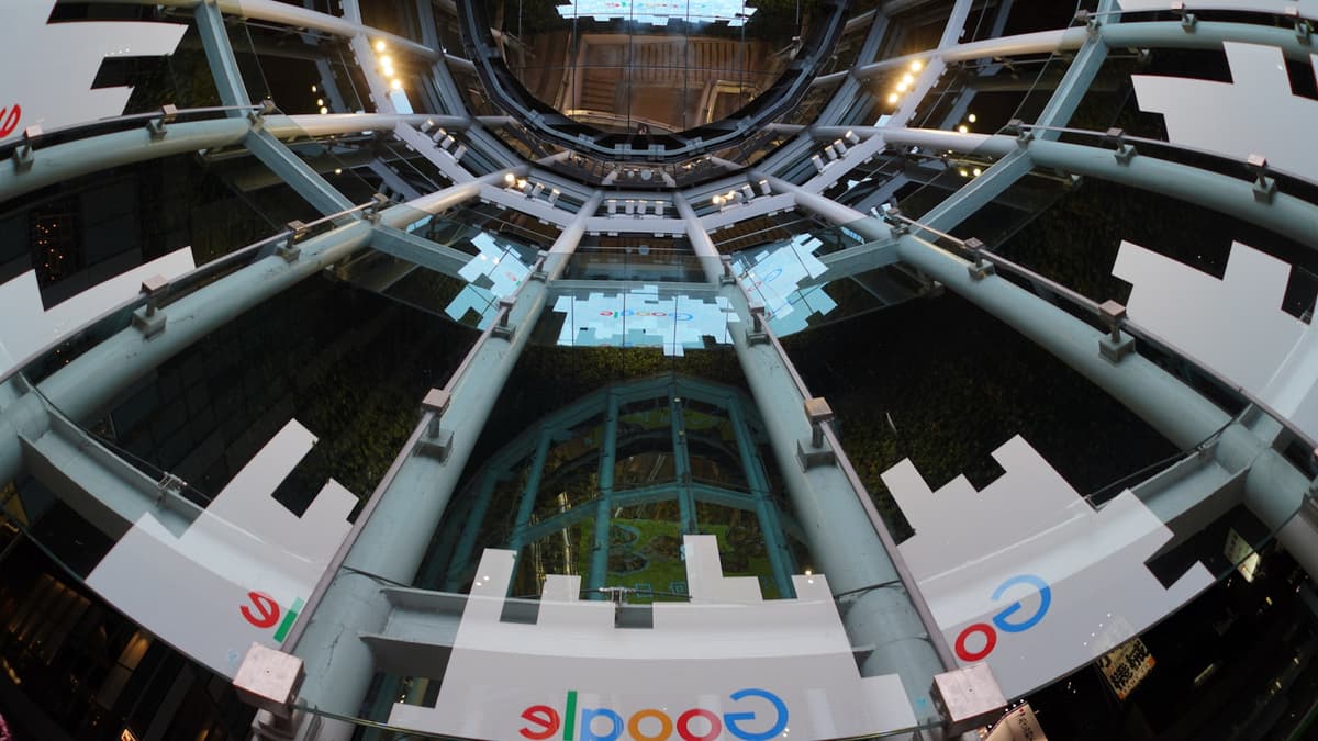 Radar de la semana: El muro de Google, IA china en Copilot y patentes