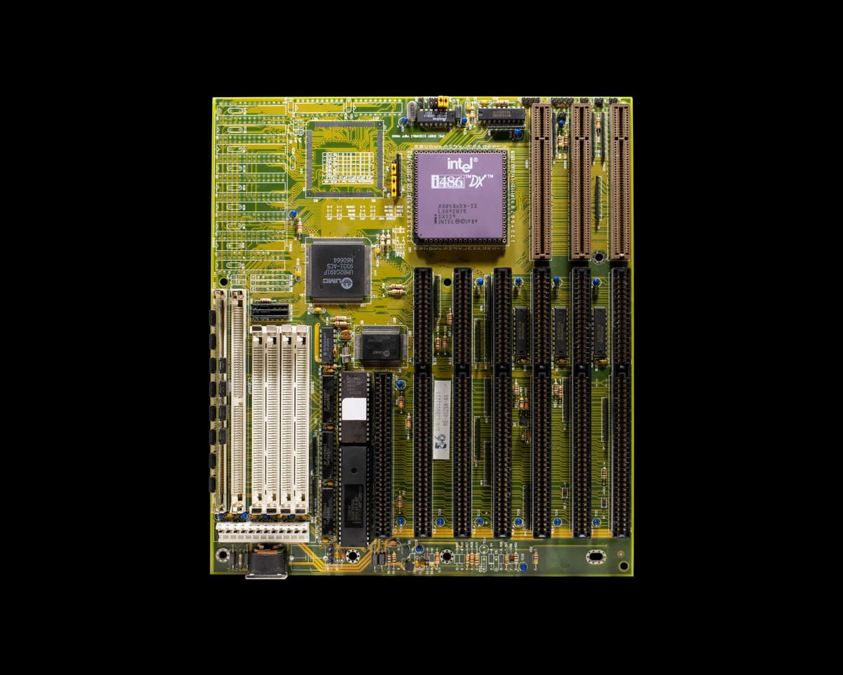 Por qué el inminente debut en bolsa de Anthropic arrincona al imperio de OpenAI