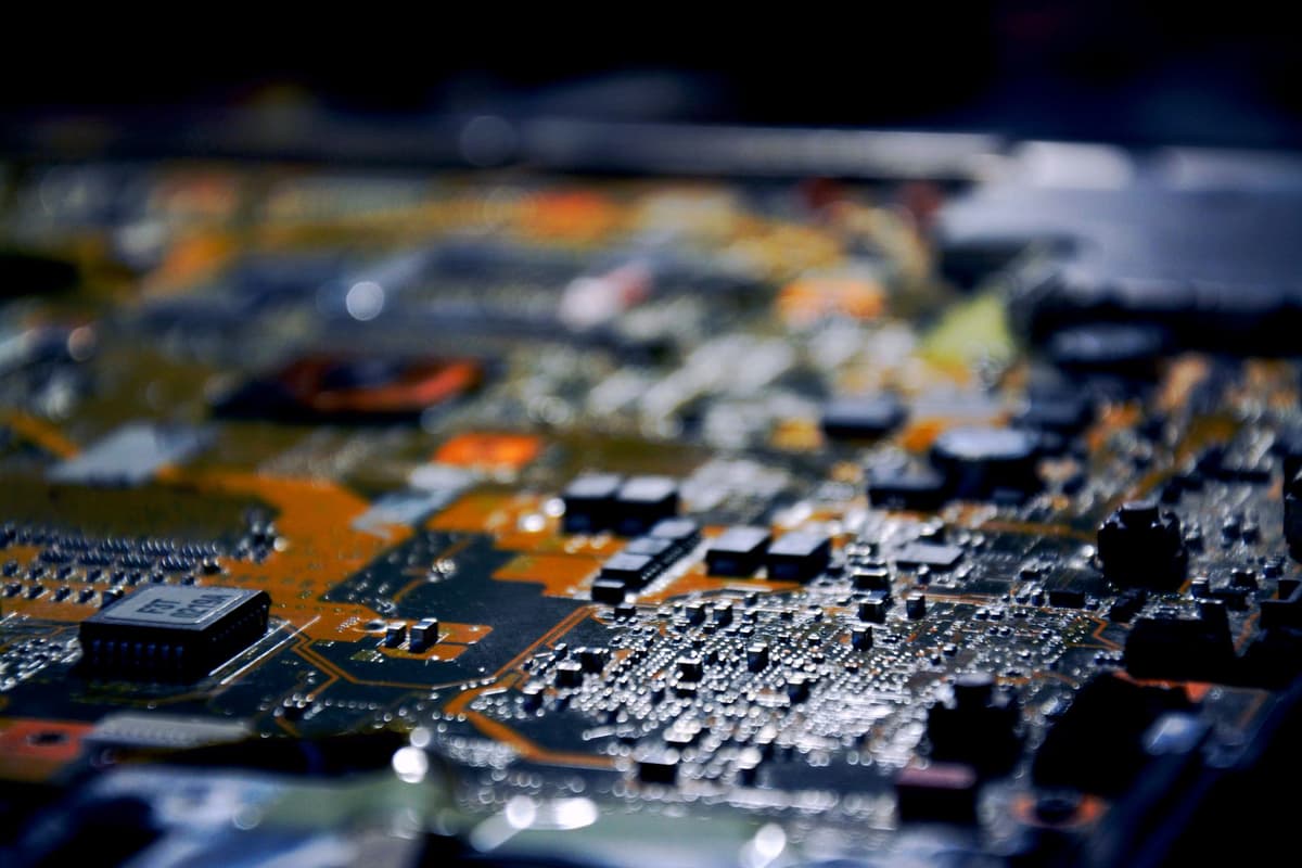 El peligroso giro de Nvidia: de fabricante de chips a banco central de la IA