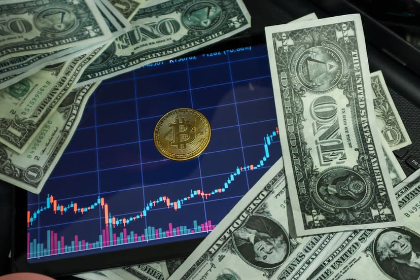 Bitcoin perfora los 65.000 dólares ante la sequía de capital institucional en los ETF